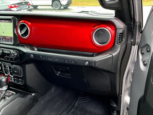 Used 2021 Jeep Wrangler Unlimited Rubicon image 13