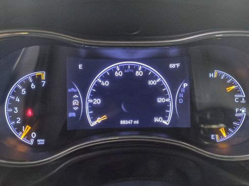Used 2016 Jeep Grand Cherokee Limited RWD image 23