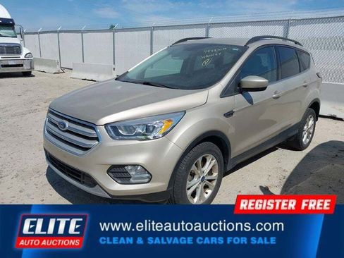 Used 2017 Ford Escape SE w/ SE Leather Comfort Package AWD/4WD image 3