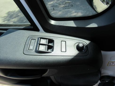 Used 2025 RAM ProMaster 2500 w/ Convenience Group FWD image 22
