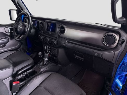 Used 2021 Jeep Gladiator Sport AWD/4WD image 26