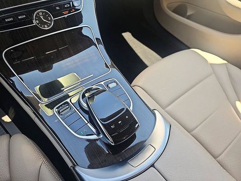 Used 2018 Mercedes-Benz C 300 Sedan image 25