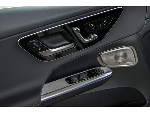 New 2026 Mercedes-Benz GLC 300 4MATIC image 5