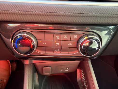 Used 2025 Chevrolet TrailBlazer LT image 27