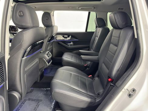Used 2024 Mercedes-Benz GLS 580 4MATIC image 49