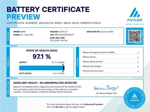 Used 2025 BMW i5 eDrive40i w/ Premium Package image 2