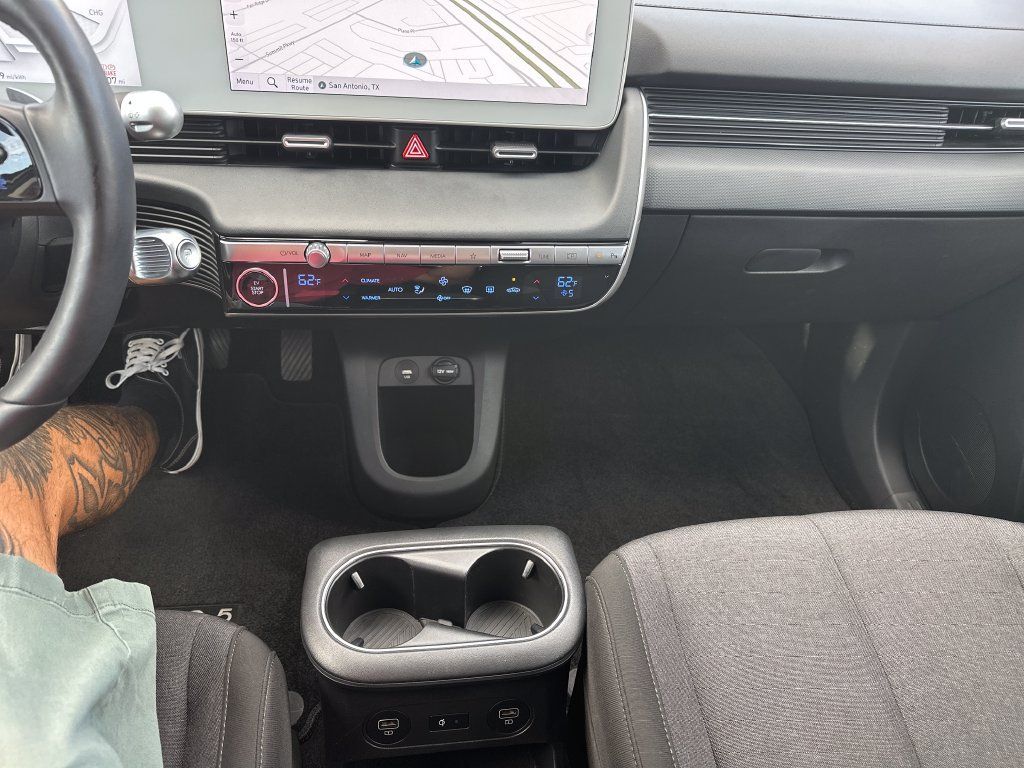 Used 2024 Hyundai Ioniq 5 SEL RWD image 18