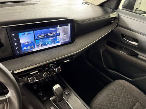 Used 2025 Nissan Kicks SV FWD image 30