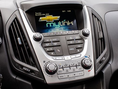 Used 2015 Chevrolet Equinox LT w/ Driver Convenience Package image 18