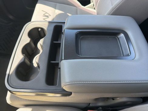 Used 2017 GMC Sierra 1500 2WD Regular Cab image 23