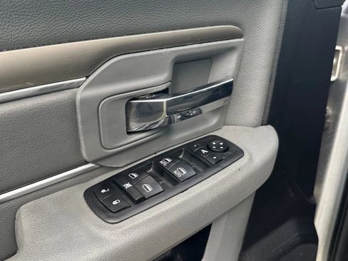 Used 2017 RAM 2500 SLT image 13