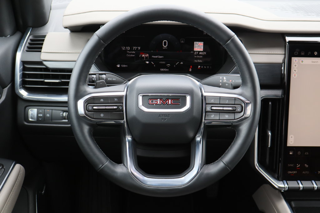 Certified 2026 GMC Acadia Elevation w/ Elevation Premium Package FWD image 13