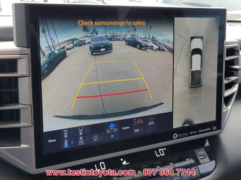 Used 2023 Toyota Tundra Limited image 21