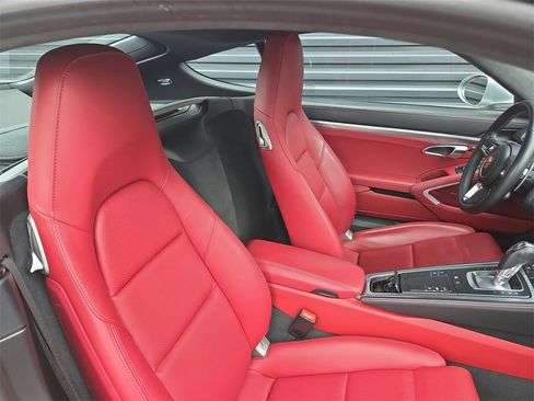 Used 2021 Porsche 718 Cayman GT4 image 16