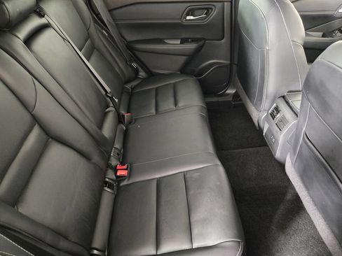 Used 2023 Nissan Rogue SL FWD image 34