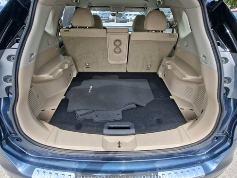 Used 2016 Nissan Rogue S w/ Appearance Package FWD image 21