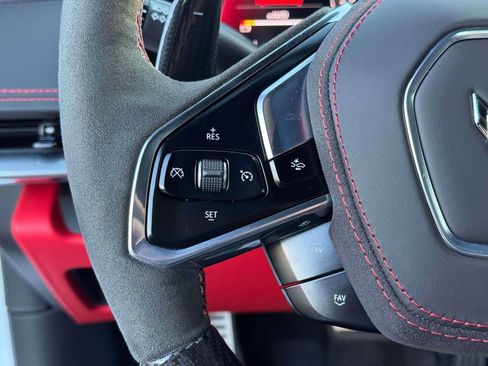 Used 2025 Chevrolet Corvette E-Ray AWD/4WD image 22