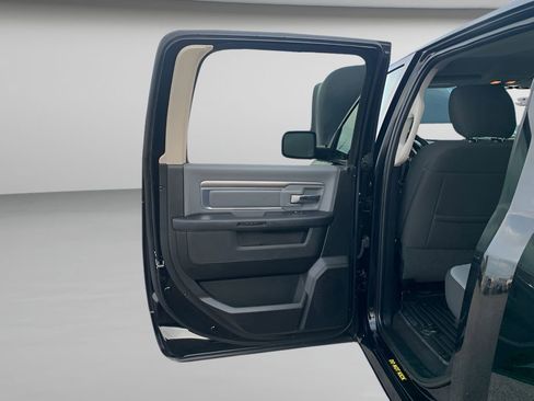 Used 2022 RAM 1500 Classic SLT w/ Protection Group image 15