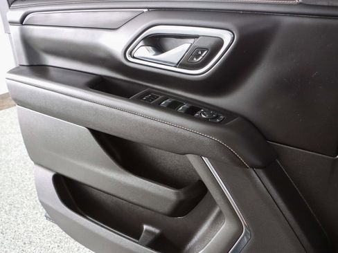 Used 2023 GMC Yukon SLT image 24