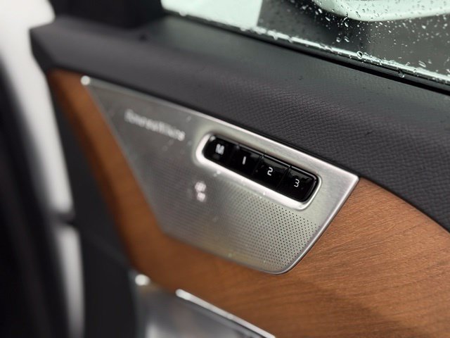 Used 2017 Volvo XC90 T6 Inscription w/ Vision Package AWD/4WD image 19