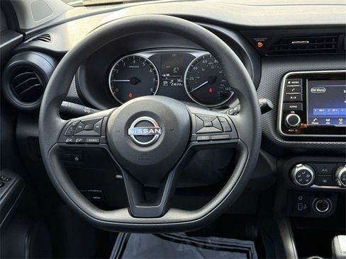 Used 2024 Nissan Kicks S image 14