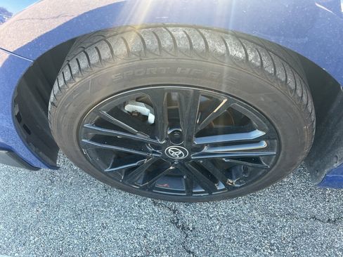 Used 2025 Toyota Camry SE image 12