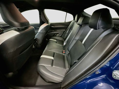 Used 2025 Toyota Camry SE FWD image 28