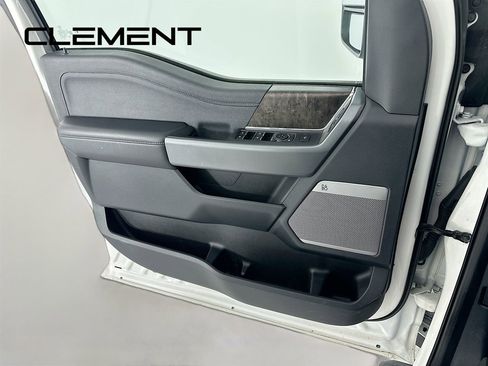 Used 2023 Ford F350 Lariat w/ Sport Appearance Package image 28