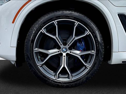 Used 2023 BMW X5 xDrive45e w/ Executive Package AWD/4WD image 34