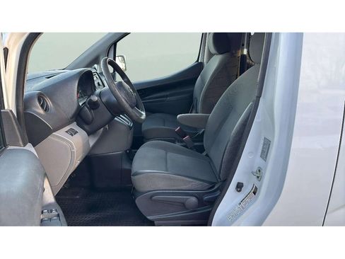 Used 2016 Nissan NV200 SV w/ Exterior Appearance Package image 13