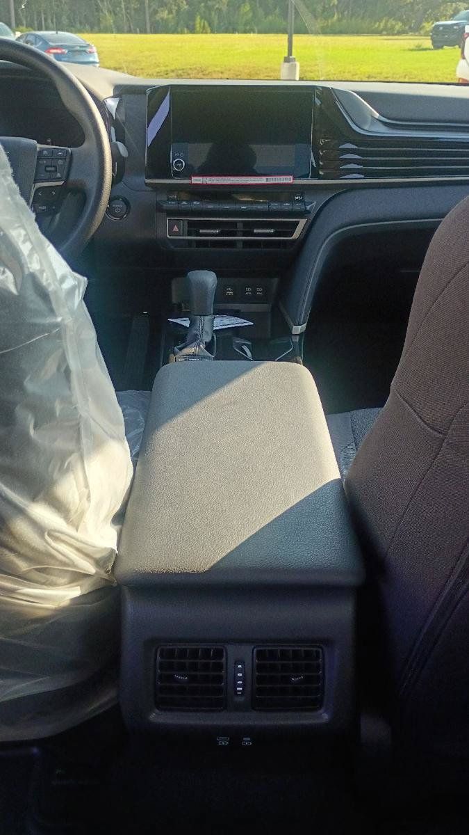 Used 2026 Toyota Camry LE FWD image 14