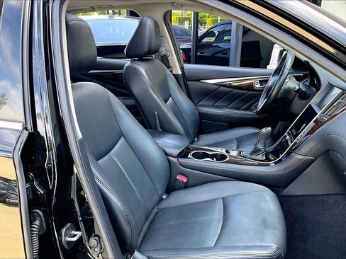 Used 2018 INFINITI Q50 Luxe w/ Cargo Package (L97) image 8