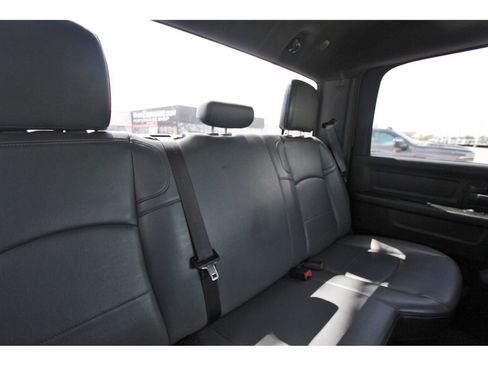 Used 2022 RAM 2500 Tradesman w/ Chrome Appearance Group AWD/4WD image 8