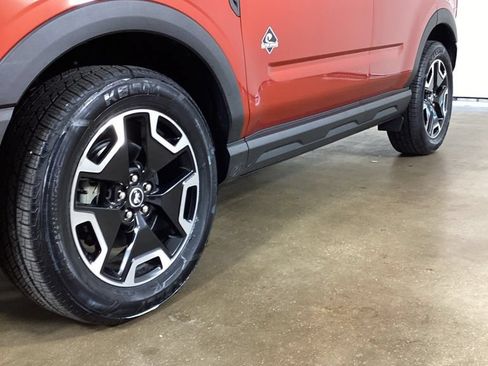 Certified 2023 Ford Bronco Sport Outer Banks w/ Tech Package AWD/4WD image 3