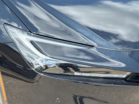 Used 2024 Toyota Prius LE FWD image 4