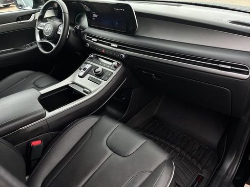 Used 2025 Hyundai Palisade SEL FWD image 17