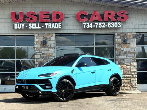 Used 2022 Lamborghini Urus image 1