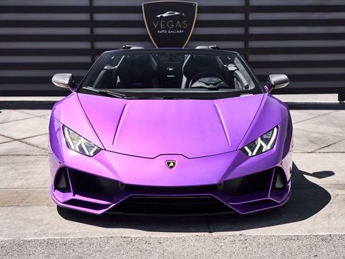 Used 2024 Lamborghini Huracan EVO image 17