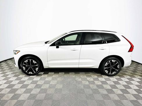Used 2026 Volvo XC60 B5 Plus w/ Climate Package PRO AWD/4WD image 4