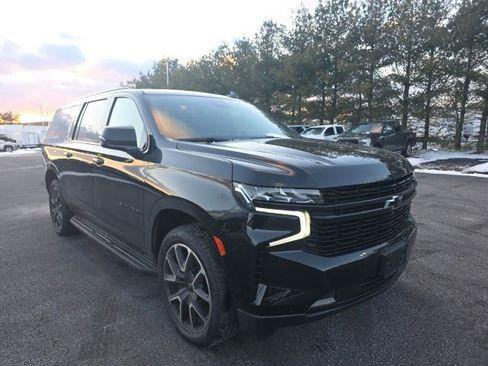 Used 2023 Chevrolet Suburban RST w/ Luxury Package image 1