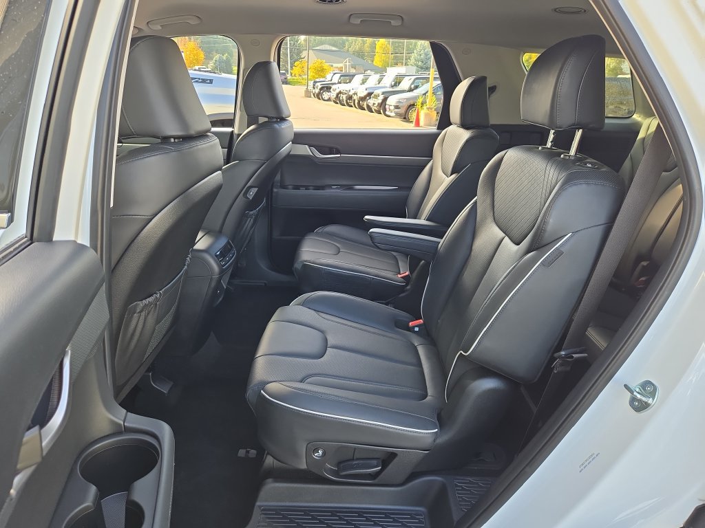 Used 2025 Hyundai Palisade SEL AWD/4WD image 15