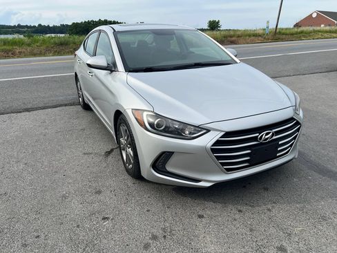Used 2018 Hyundai Elantra Value Edition FWD image 5