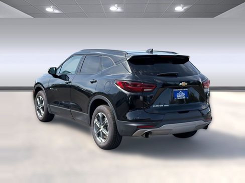 Used 2024 Chevrolet Blazer LT AWD/4WD image 3