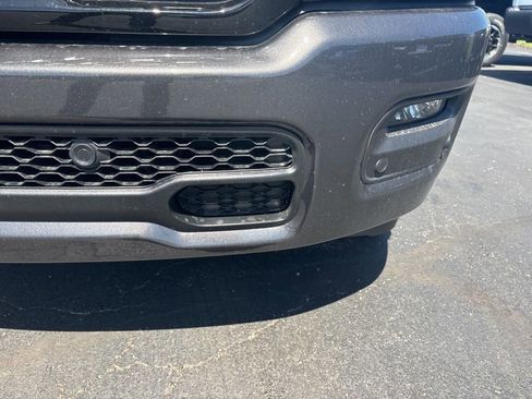 New 2026 RAM 1500 Express AWD/4WD image 10