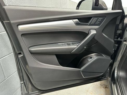 Used 2024 Audi Q5 2.0T Premium w/ Summer of Audi Package AWD/4WD image 15