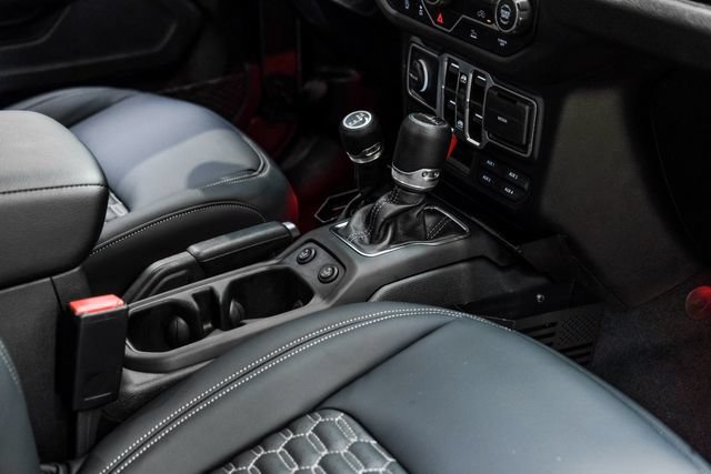 Used 2025 Jeep Gladiator Sport AWD/4WD image 59