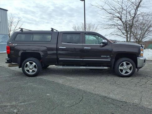Used 2018 Chevrolet Silverado 2500 LTZ w/ Duramax Plus Package image 3