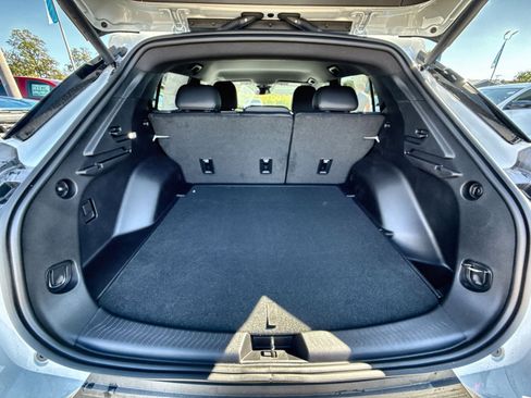 New 2026 Chevrolet Equinox EV LT image 25