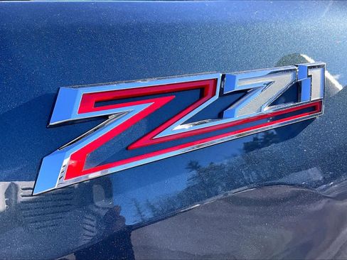 Used 2025 Chevrolet Silverado 2500 LT w/ Convenience Package image 32