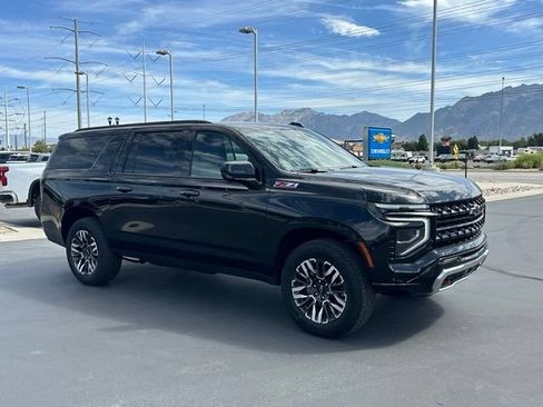 Certified 2025 Chevrolet Suburban Z71 AWD/4WD image 9